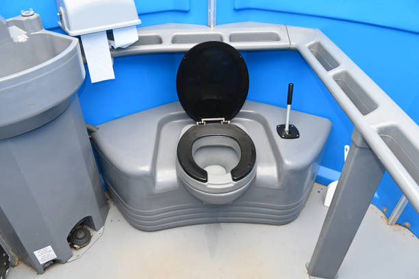 Portable Toilet Options We Offer in Eddyville, IA